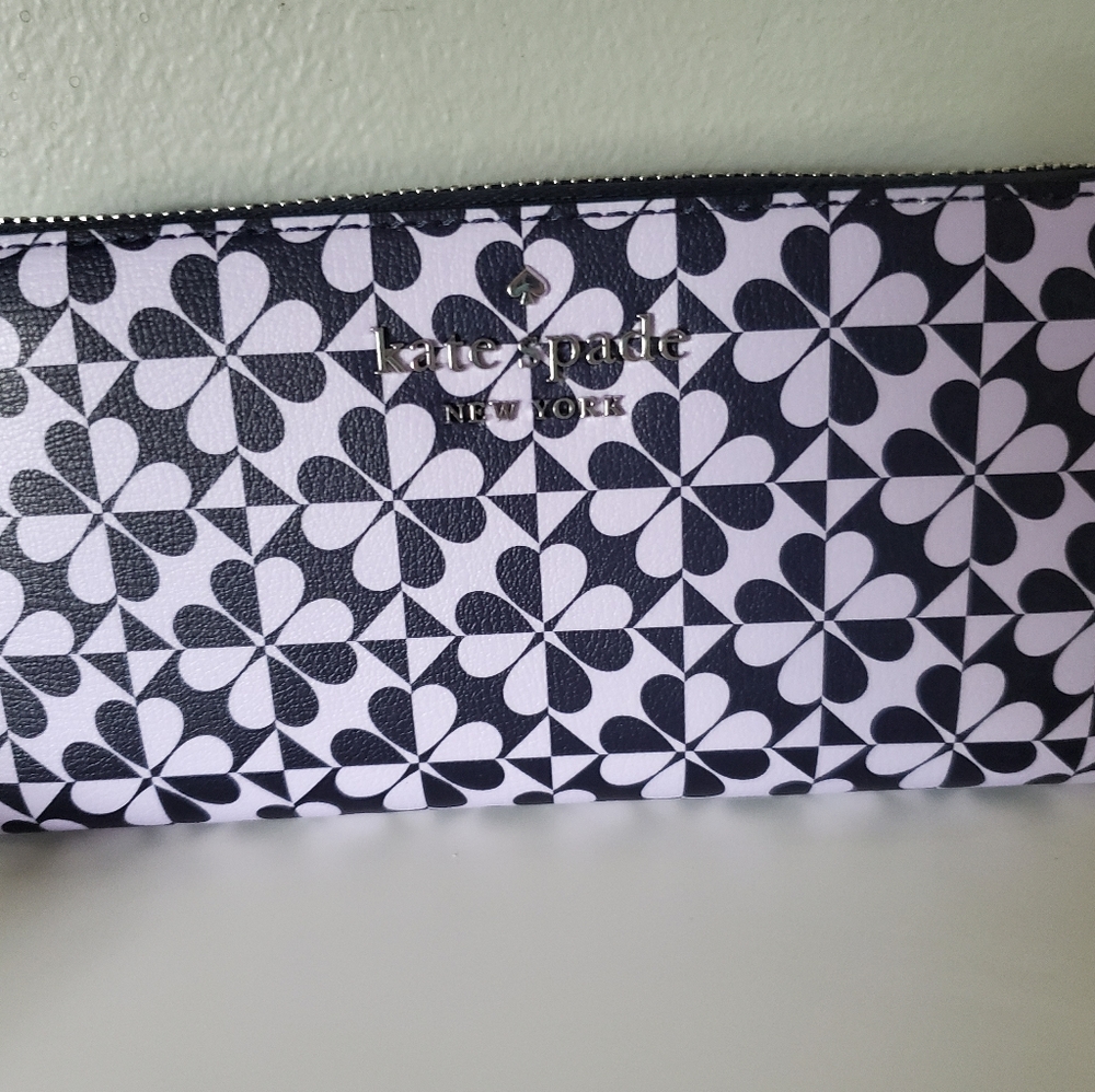 Hollie Neda Wallet